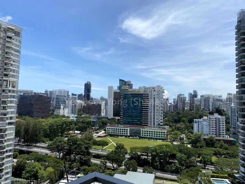 RESIDENCES @ EVELYN 14