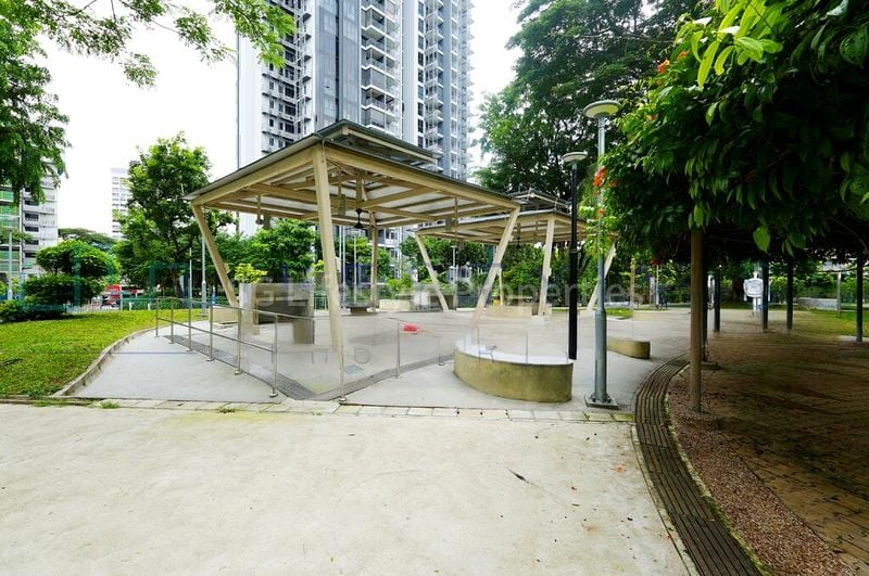 LOR 5 TOA PAYOH 8