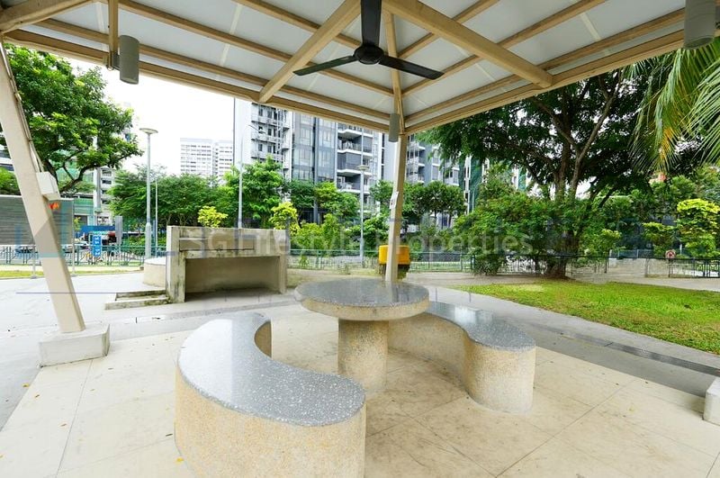 LOR 5 TOA PAYOH 9