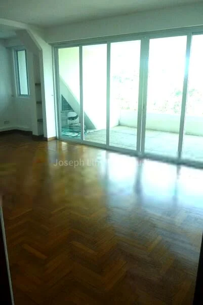 PEPYS HILL CONDOMINIUM 4