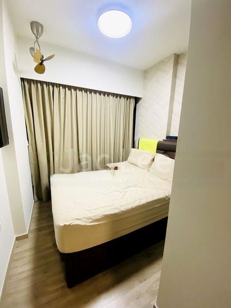 RIVERFRONT RESIDENCES 12