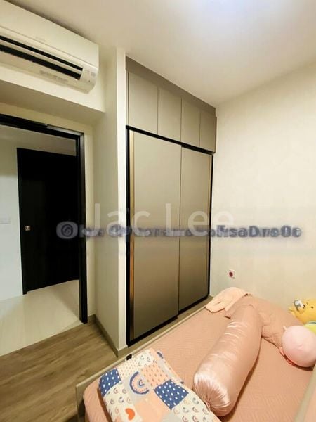 RIVERFRONT RESIDENCES 14