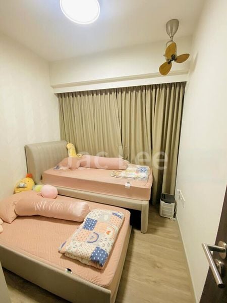 RIVERFRONT RESIDENCES 15