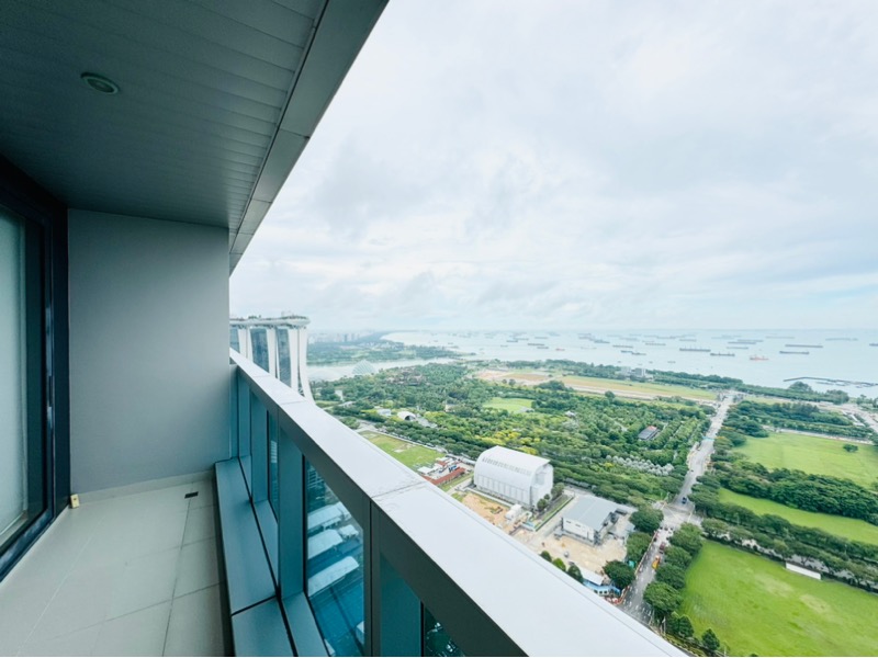 MARINA BAY RESIDENCES 8