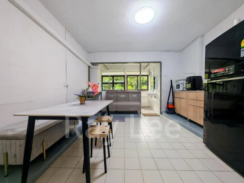 TELOK BLANGAH HOUSE 10