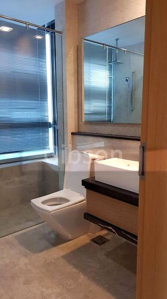 MARINA BAY RESIDENCES 10