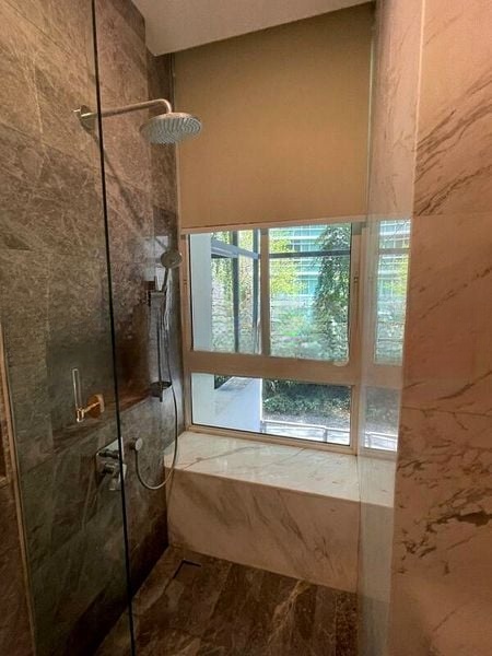 THE PEAK @ CAIRNHILL I 6