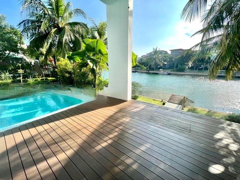 THE OCEANFRONT @ SENTOSA COVE 5