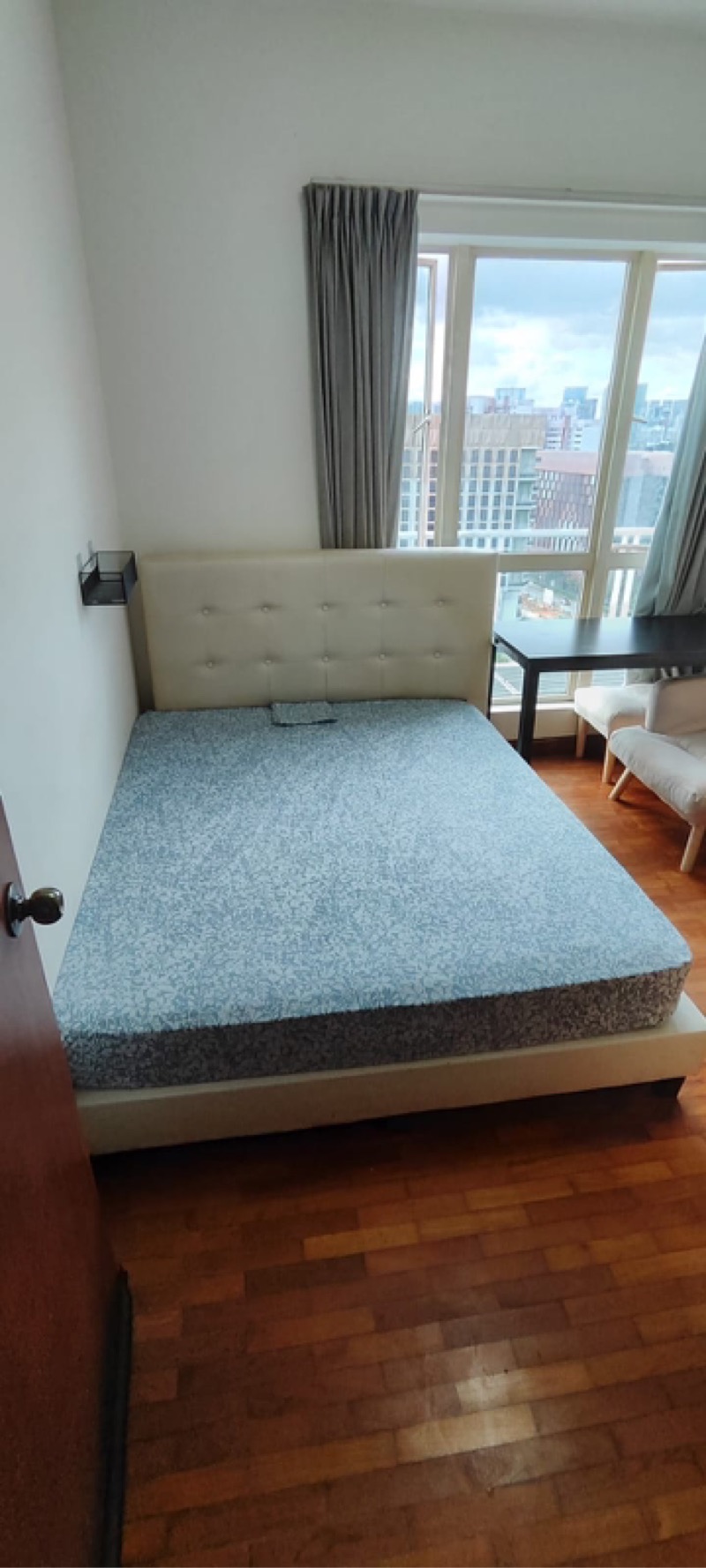 BURLINGTON SQUARE 11