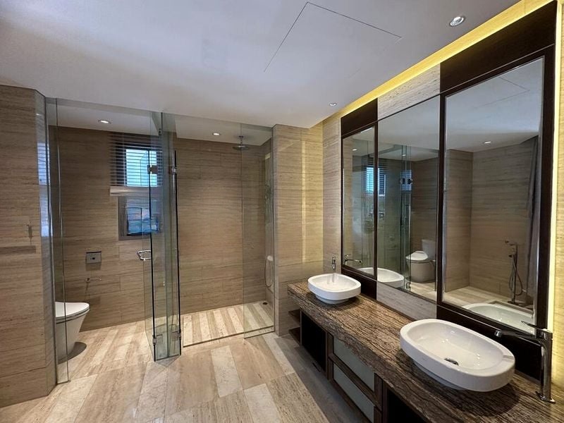 BISHOPSGATE RESIDENCES 7