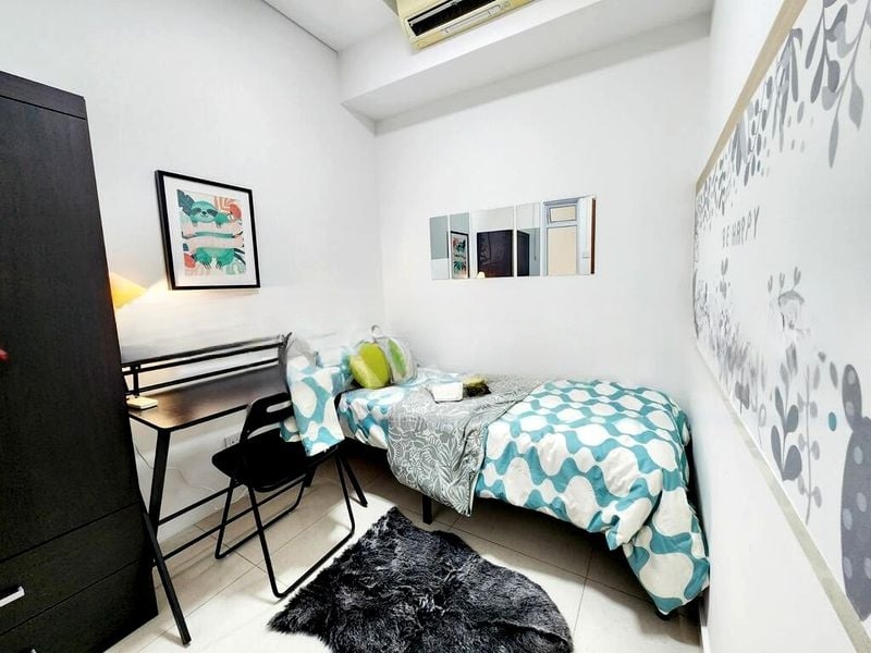 CITY SQUARE RESIDENCES 6