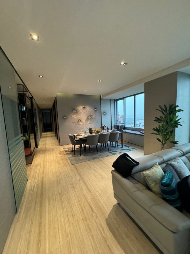 TWENTYONE ANGULLIA PARK 4