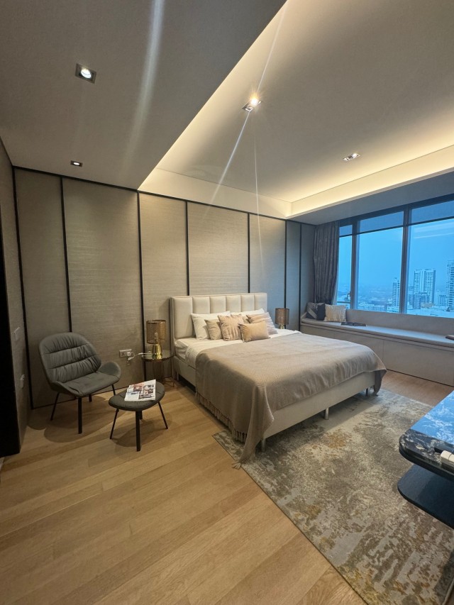 TWENTYONE ANGULLIA PARK 7