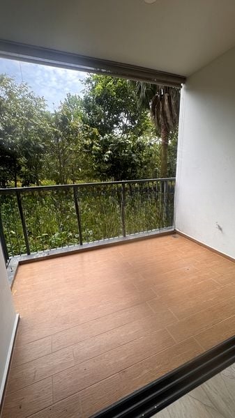 KINGSFORD WATERBAY 10