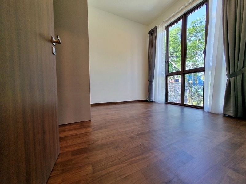 PARKSUITES 11