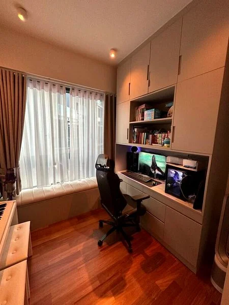 FOURTH AVENUE RESIDENCES 5