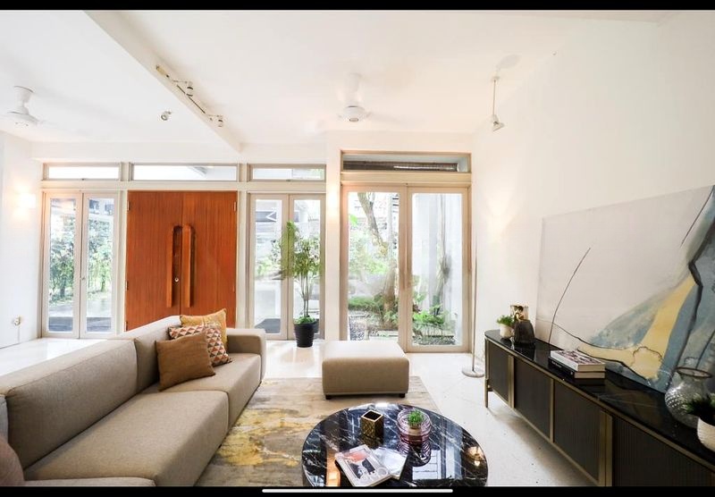 REGENT VILLAS 8