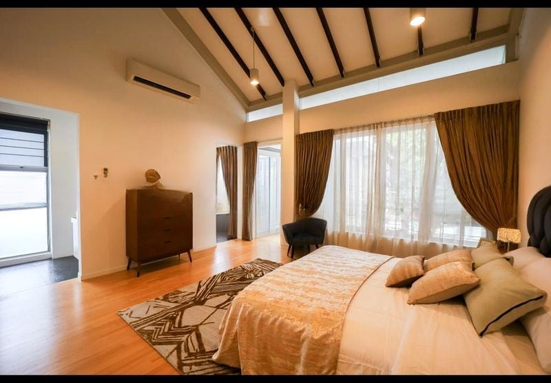 REGENT VILLAS 5