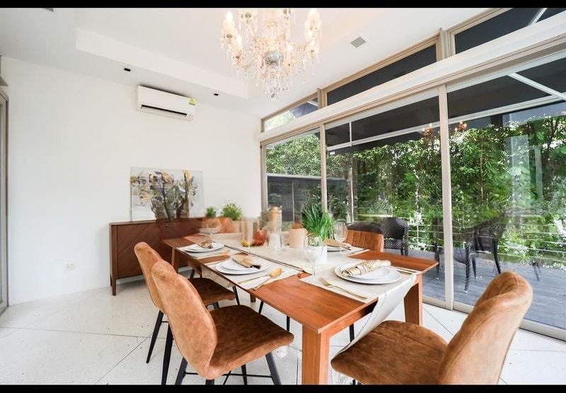 REGENT VILLAS 7