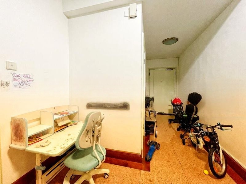 SPRINGDALE CONDOMINIUM 8