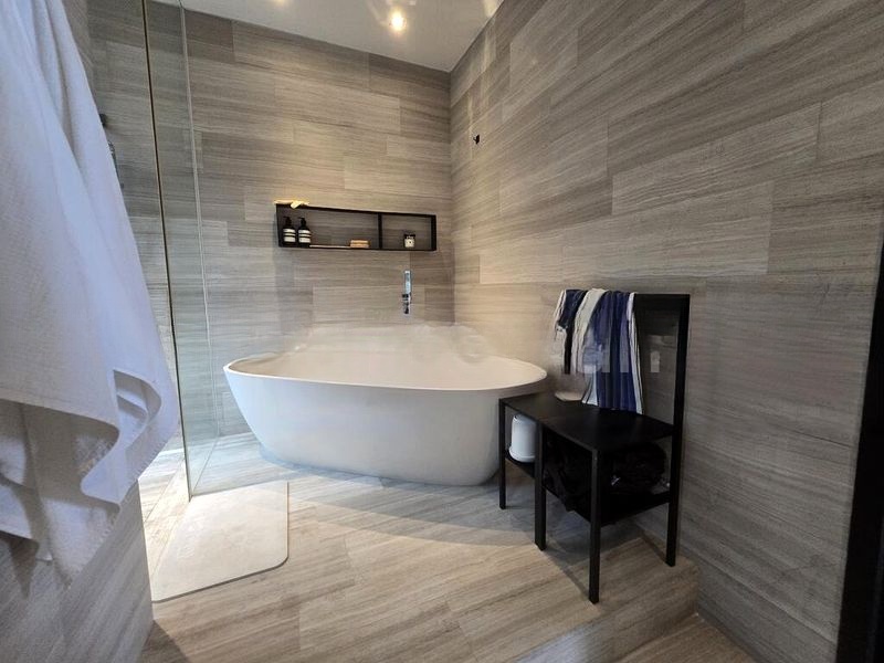 MADISON RESIDENCES 7