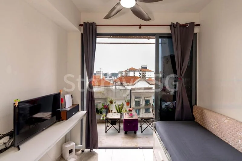 STIRLING RESIDENCES 4