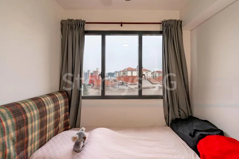 STIRLING RESIDENCES 7