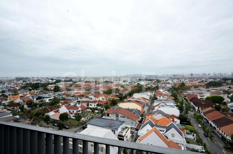 THE GARDEN RESIDENCES 14