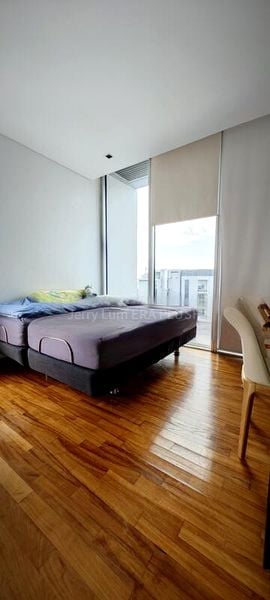 THE LINCOLN MODERN 7