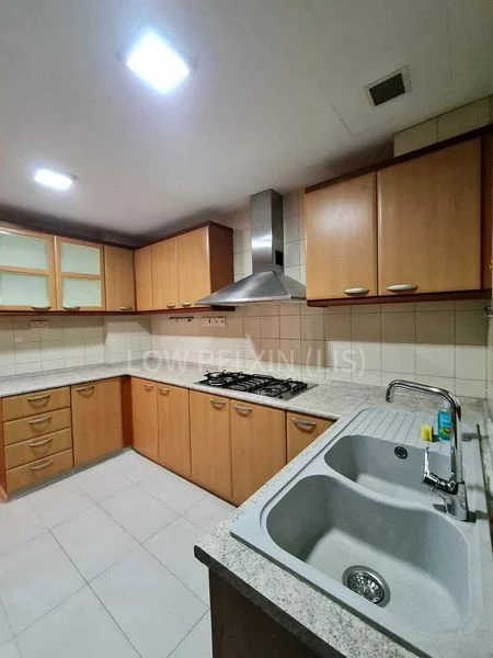 CARISSA PARK CONDOMINIUM 7