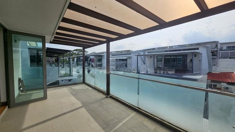 ASTON RESIDENCE 5