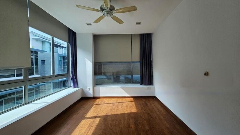 ASTON RESIDENCE 8