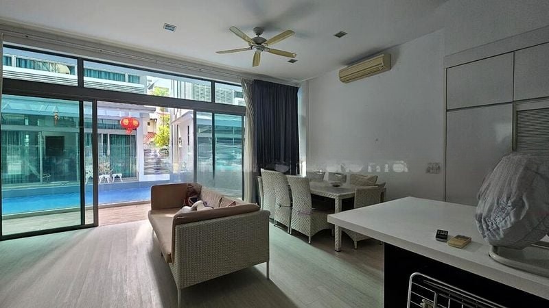 ASTON RESIDENCE 12