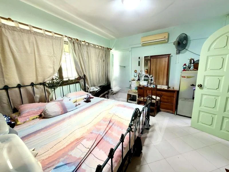 BEDOK RESERVOIR RD 4