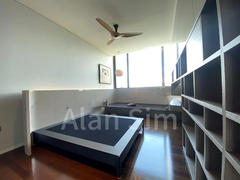 TOMLINSON HEIGHTS 12