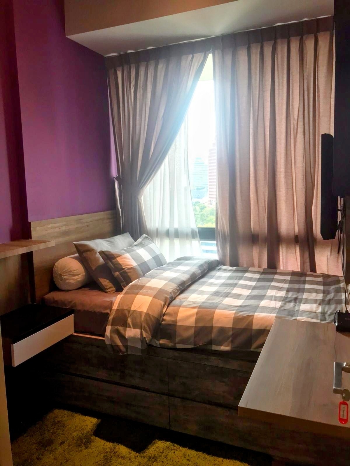 ILLUMINAIRE ON DEVONSHIRE 11