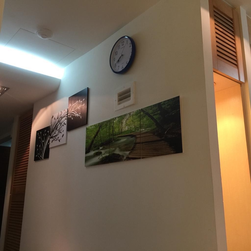 INTERNATIONAL PLAZA 12