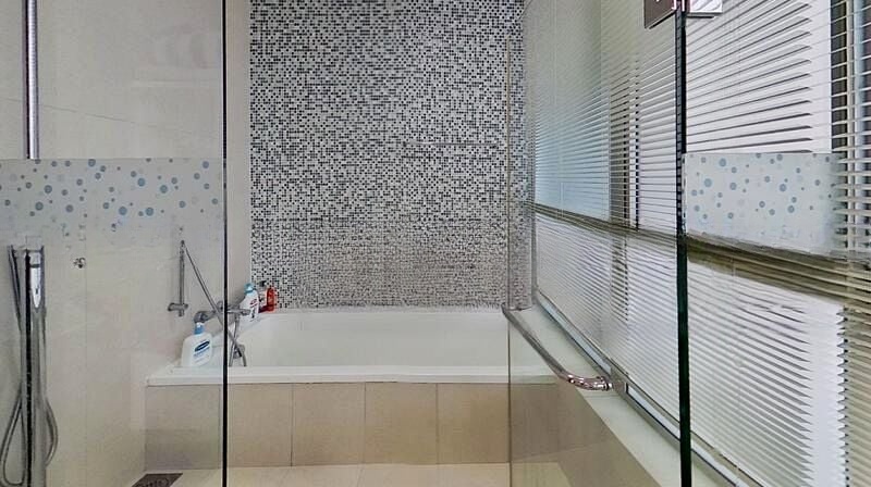 THE ROCHESTER RESIDENCES 10
