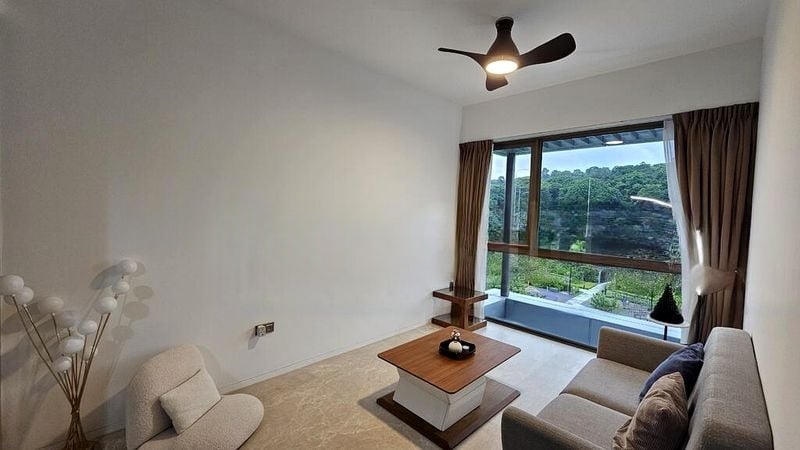 THE REEF AT KING'S DOCK 12