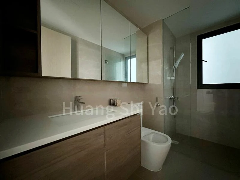 TREASURE AT TAMPINES 8