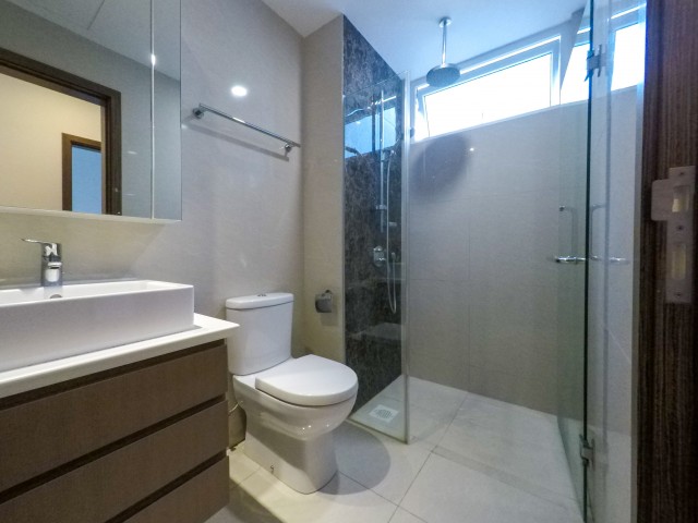 KENSINGTON SQUARE 13