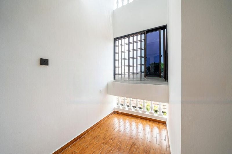 SING LIAN BUILDING 7
