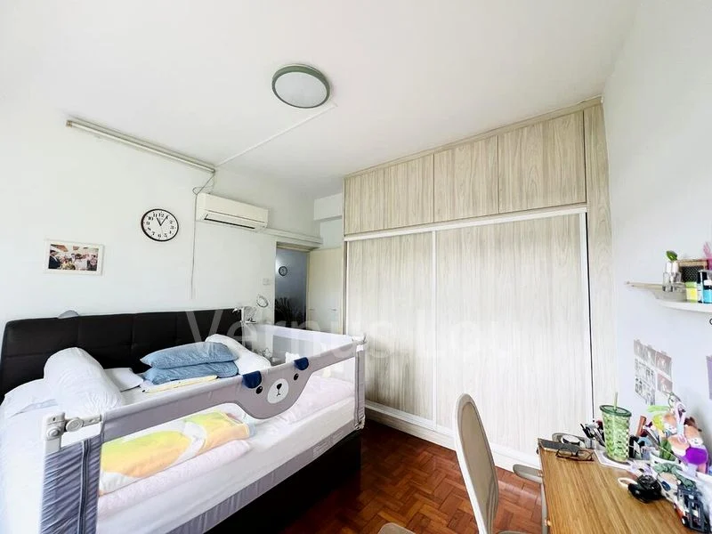 LAKEPOINT CONDOMINIUM 7