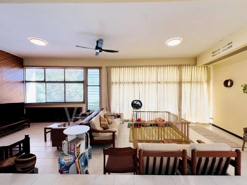 LAKEPOINT CONDOMINIUM 11