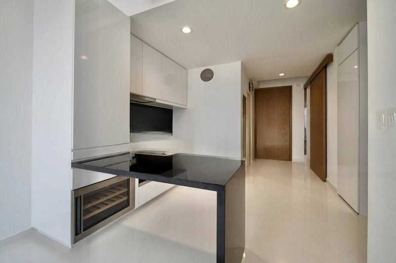 SPOTTISWOODE SUITES 5