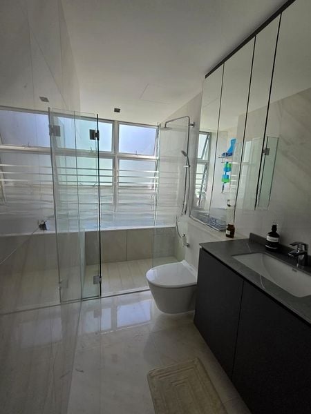 CAIRNHILL RESIDENCES 13