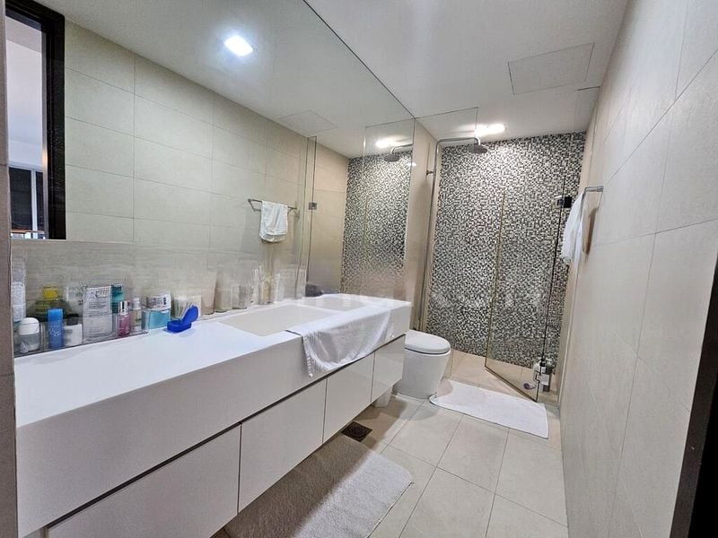 THE ROCHESTER RESIDENCES 6