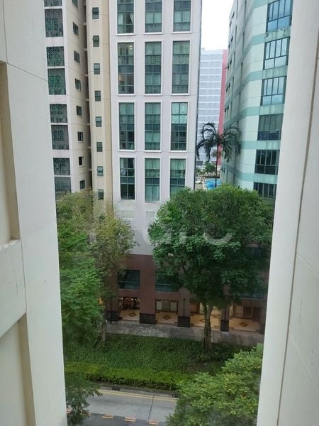 BURLINGTON SQUARE 10