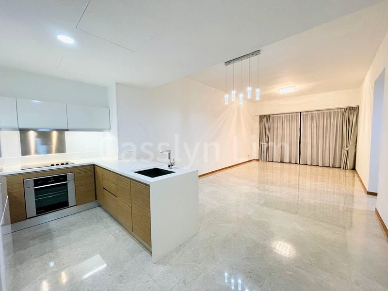 MARINA BAY RESIDENCES 12