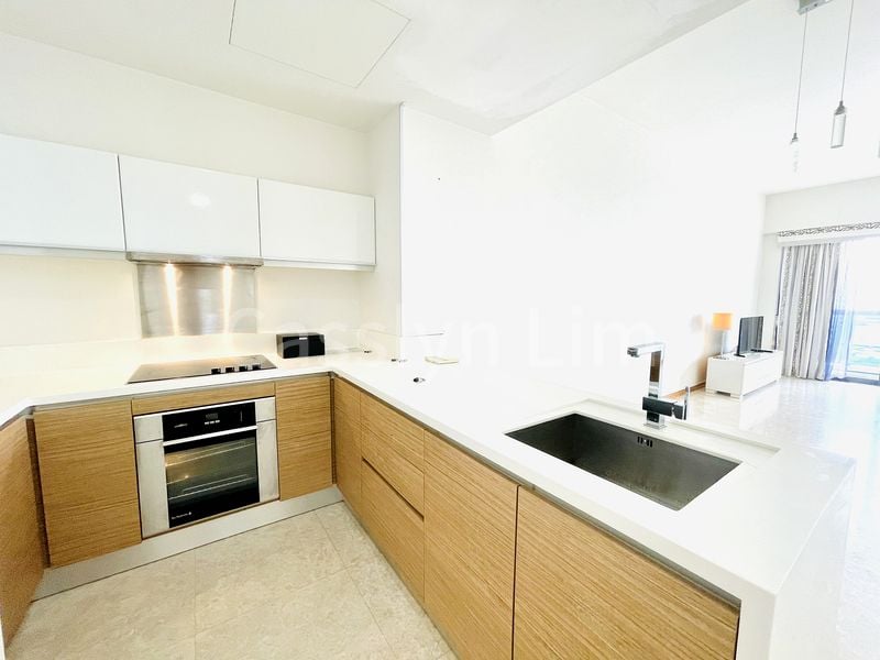 MARINA BAY RESIDENCES 15